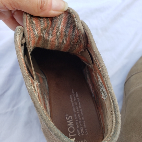Toms Kala Desert Wedge Suede Booties Size 10 - Picture 15 of 15